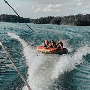 Meet your Posher, Peyton